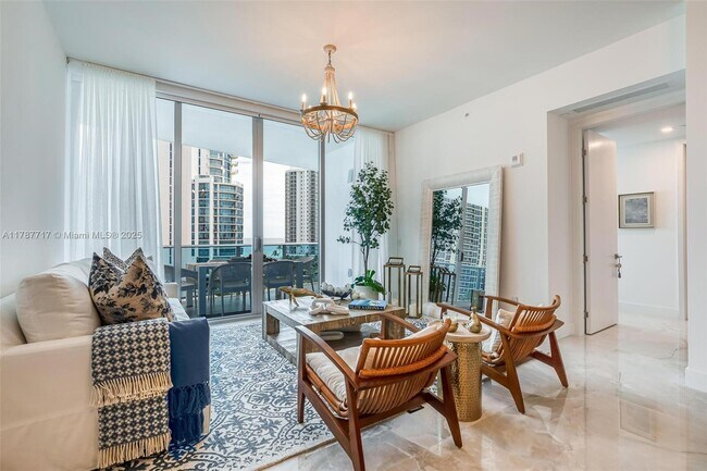 Foto del edificio - 17550 Collins Ave