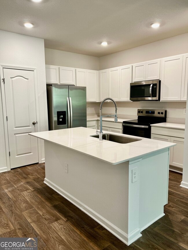 Building Photo - 156 Inlet Reach Cir