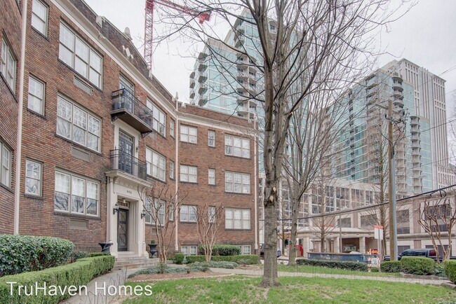 Building Photo - 908 Juniper St NE
