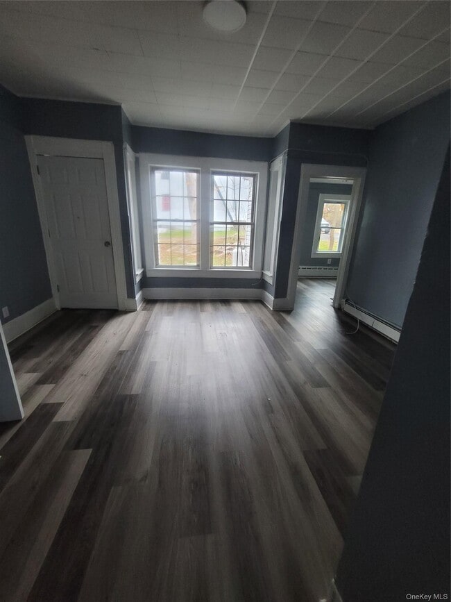 Building Photo - 90 Champlin Ave