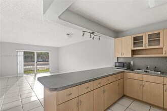 Building Photo - 7815 Camino Real