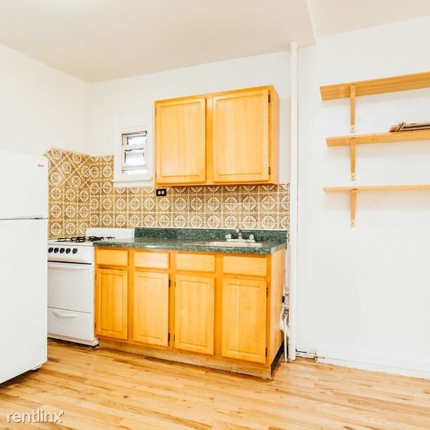 Building Photo - 263 18th St