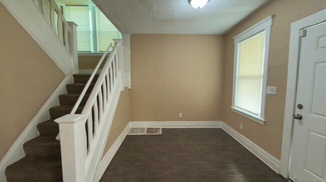 Foto del edificio - 2152 Fairview St