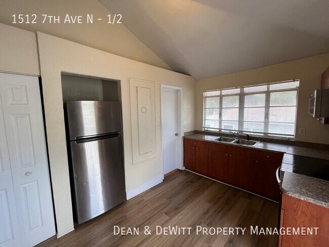 Foto del edificio - Historic Uptown Studio - For Rent