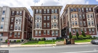 Building Photo - 4706 Chestnut St