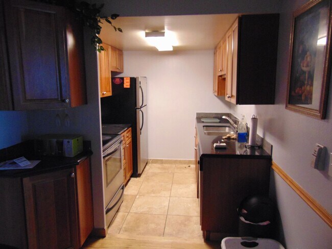 Foto del edificio - 4600 E Asbury Cir
