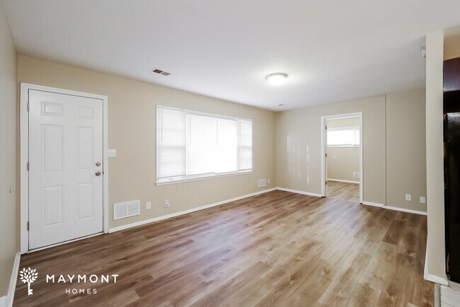 Foto del edificio - Beautifully Refreshed 4 Bedroom Home