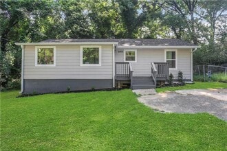 Building Photo - 2466 Old Hapeville Rd SW