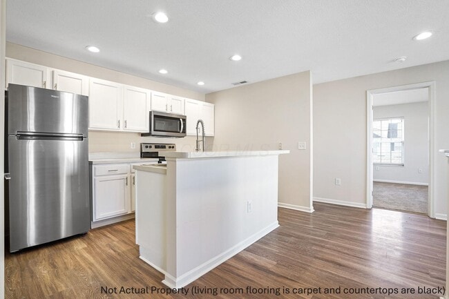 Building Photo - 4947 Stratford Pine Ln