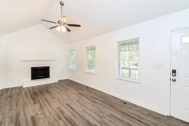 Foto del edificio - 261 Cedar Mill Ln