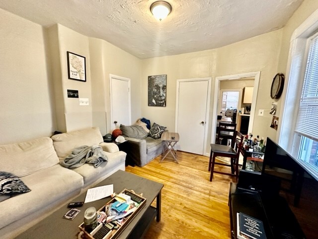 14 Unity St Unit 2, Boston, MA 02113 - Apartments in Boston, MA ...