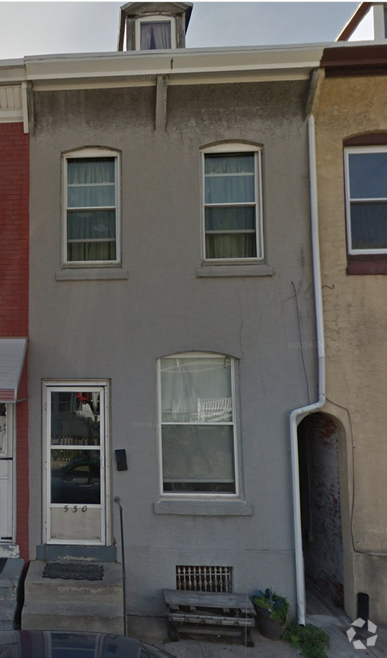 Building Photo - 530 Mulberry St