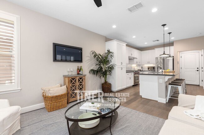 Foto del edificio - 2528 Villa Terrace Ln