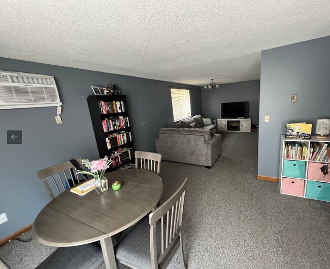 Building Photo - 2717 Oppenheim Ct