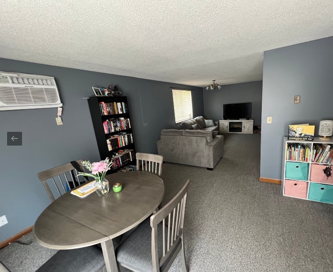 Building Photo - 2717 Oppenheim Ct