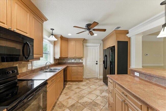 Building Photo - 1067 Chokecherry Dr