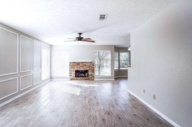 Building Photo - 2103 Charlton House Ln