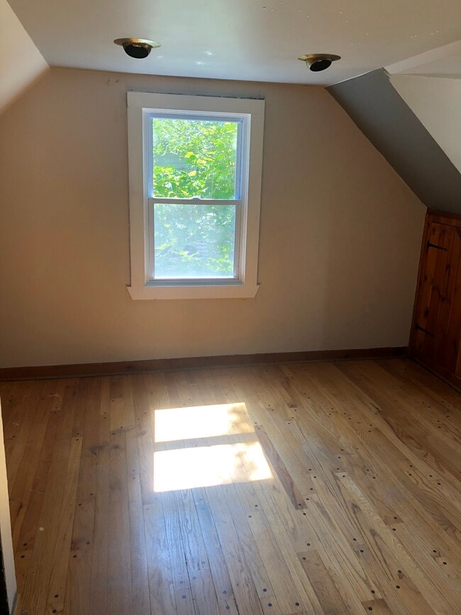 Building Photo - 317 N La Londe Ave