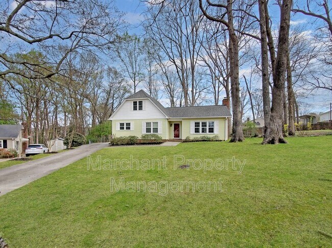 Foto del edificio - 121 Coalmont Court