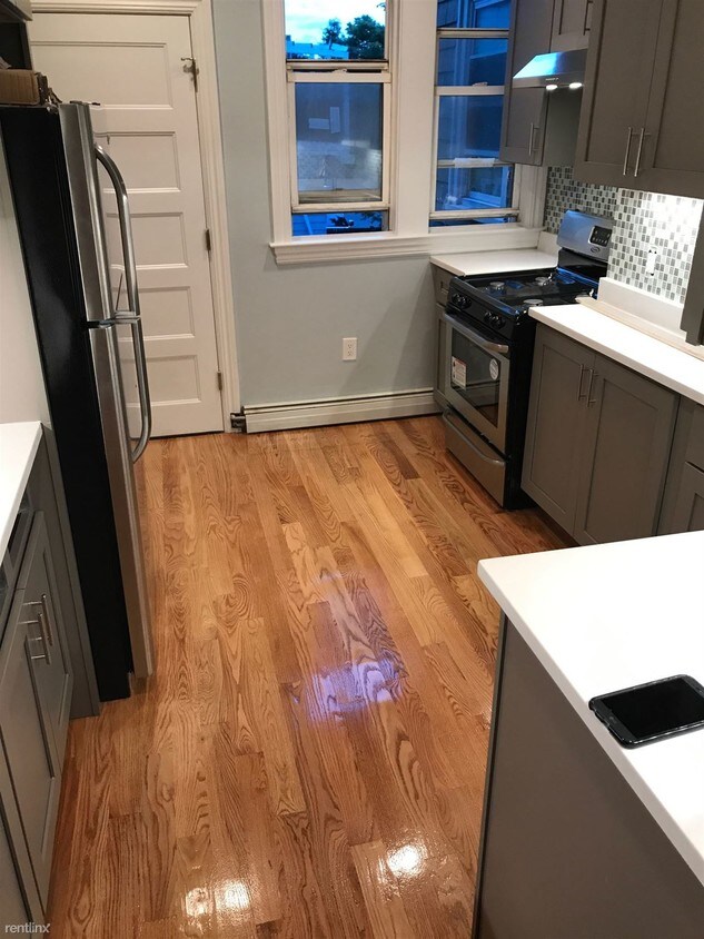 2 br, 1 bath - 841 Dorchester Ave - 2 br, 1 bath  - 841 Dorchester Ave