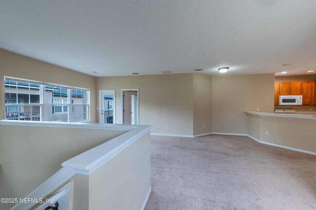 Foto del edificio - 12301 Kernan Forest Blvd