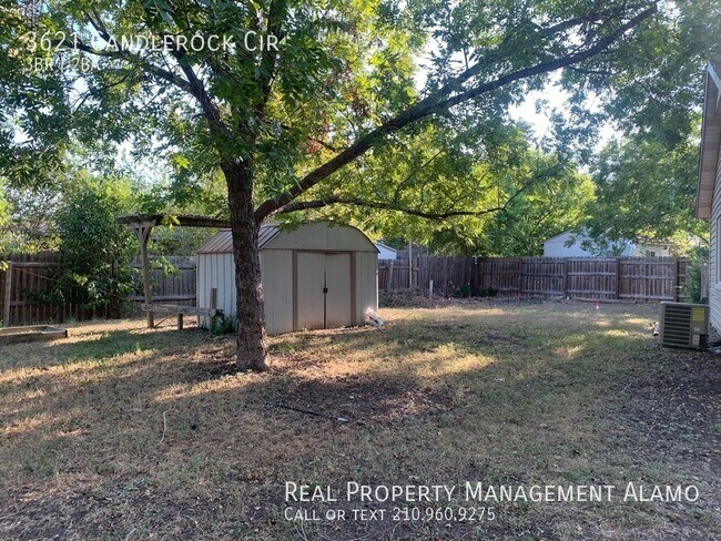 Building Photo - 3621 Candlerock Cir