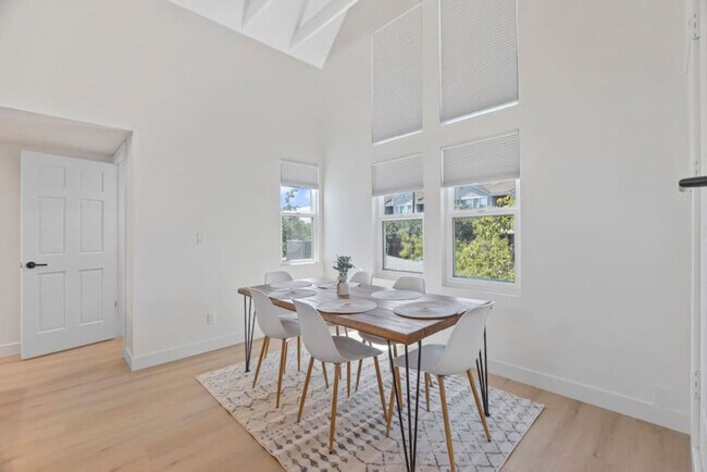 Foto del edificio - 909 E Camelback Rd