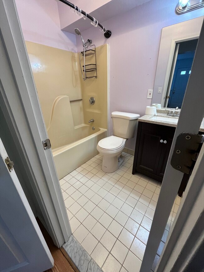 Foto del edificio - 2743 Cranberry Hwy