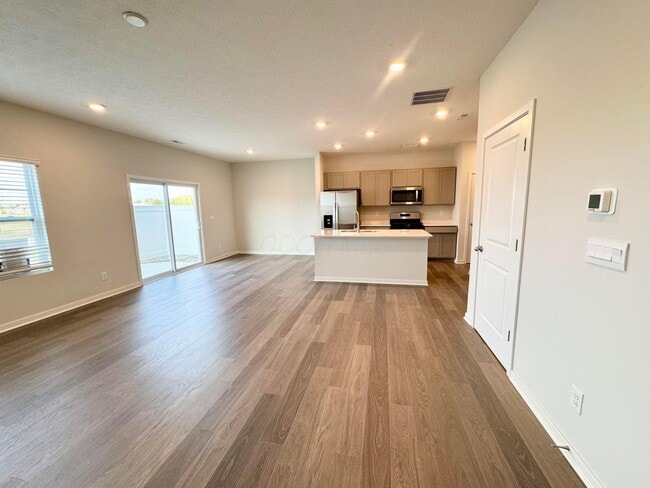 Building Photo - 6318 Marinelli Dr S