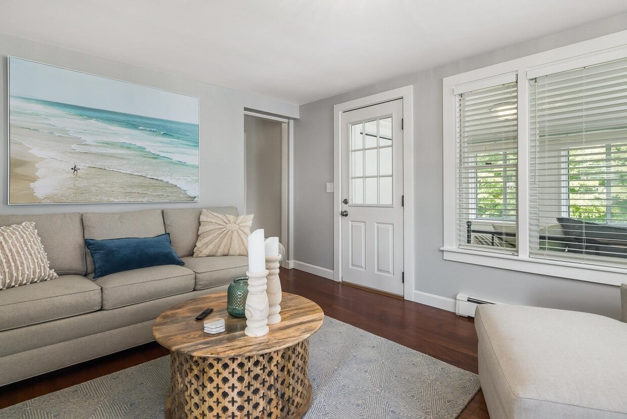 Primary Photo - 39 Cable Rd