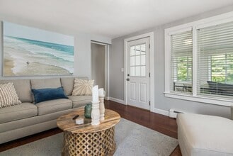 Building Photo - 39 Cable Rd