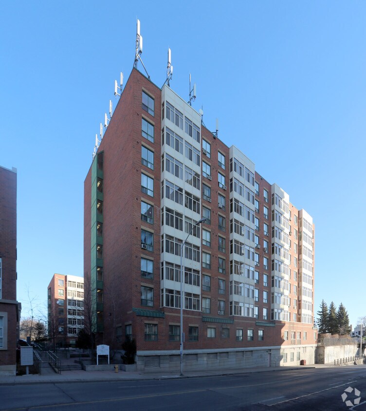 Photo du bâtiment - The Rankin Apartments