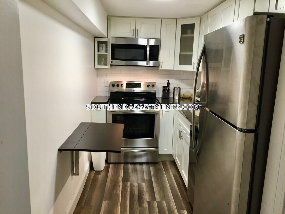 Primary Photo - 673 Tremont St