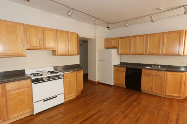 Building Photo - 3456 N Sheffield