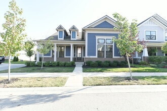 Building Photo - 1567 Jensen Dr