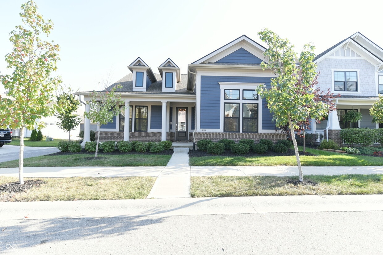 Primary Photo - 1567 Jensen Dr