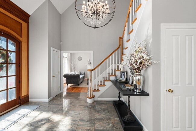 Foto del edificio - 37 Greystone Ln