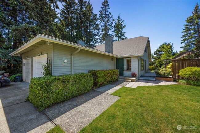 Building Photo - 24439 9th Pl S