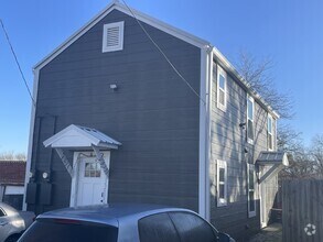 Building Photo - 161 S Floral St