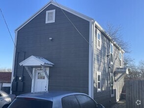 Building Photo - 161 S Floral St