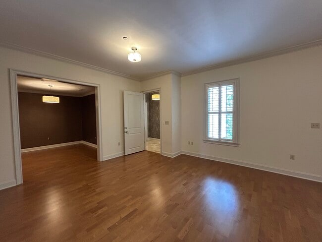 Building Photo - 5194 Lexington Club Cv