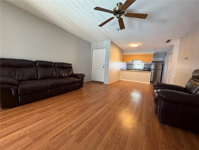 Foto del edificio - 1140 83rd Ave N