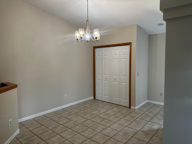 Building Photo - 6221 Cross Bend Ct