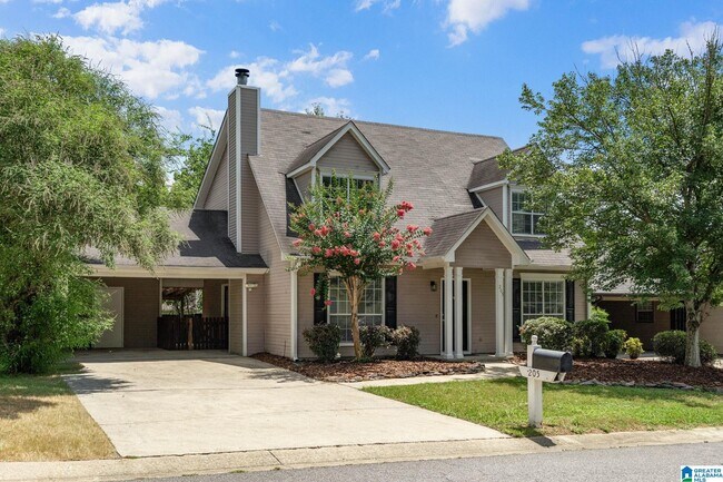 Foto del edificio - 205 Brookhollow Dr