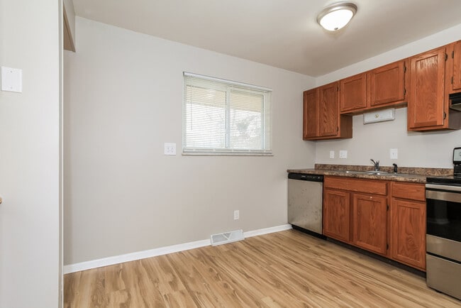 Foto del edificio - 3683 Ripplegrove Dr