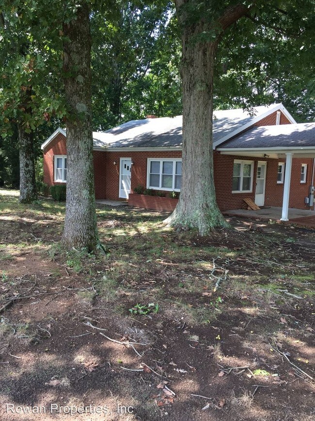 Building Photo - 430 Corinth Church Rd