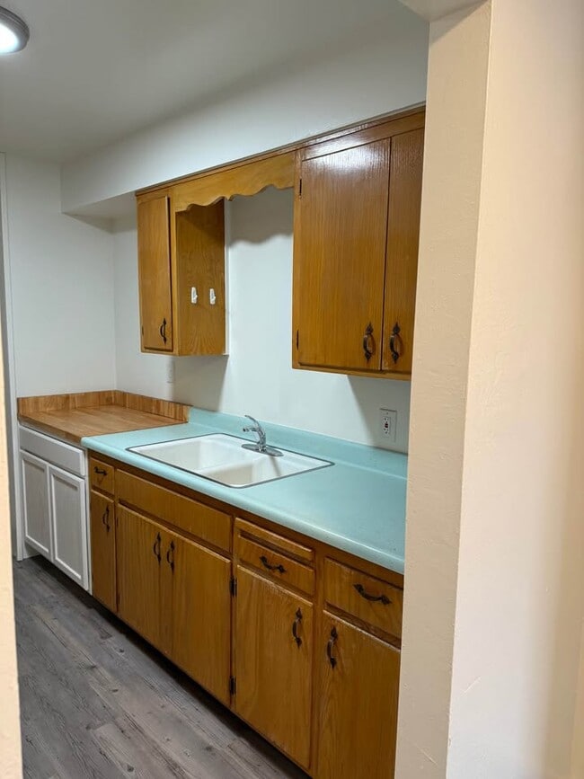 Building Photo - 2024 S Mill Ave