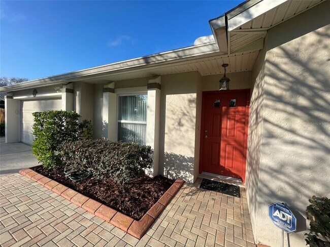 Foto del edificio - 13304 Moran Dr