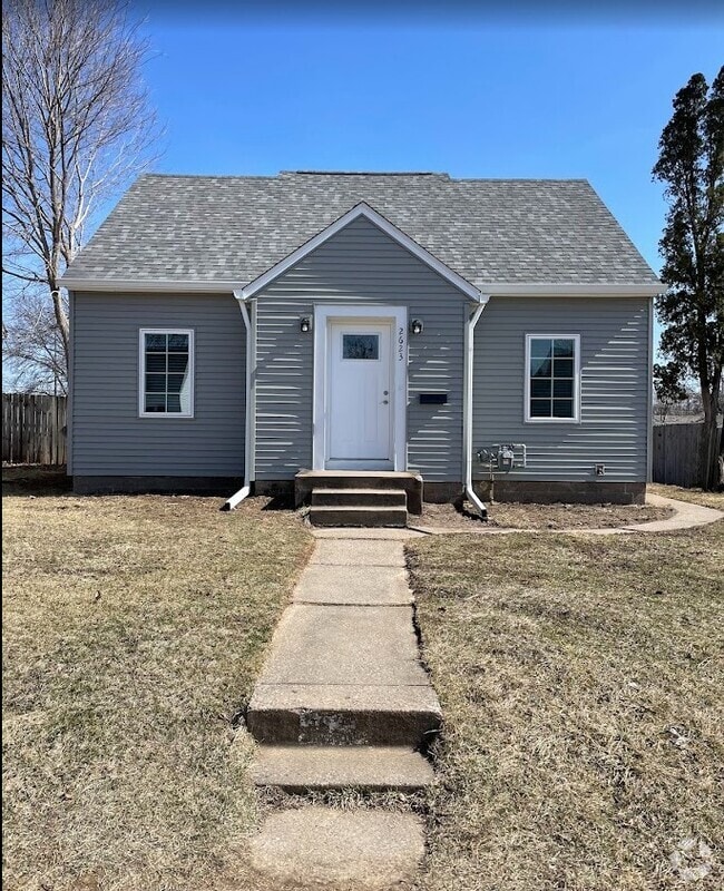 Building Photo - 2623 College Ave