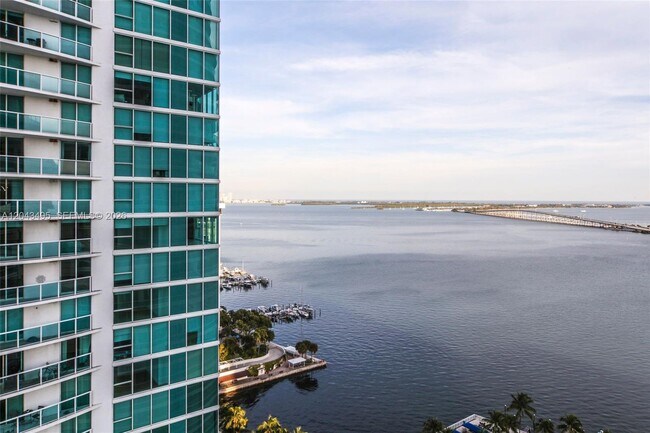 Foto del edificio - 2127 Brickell Ave